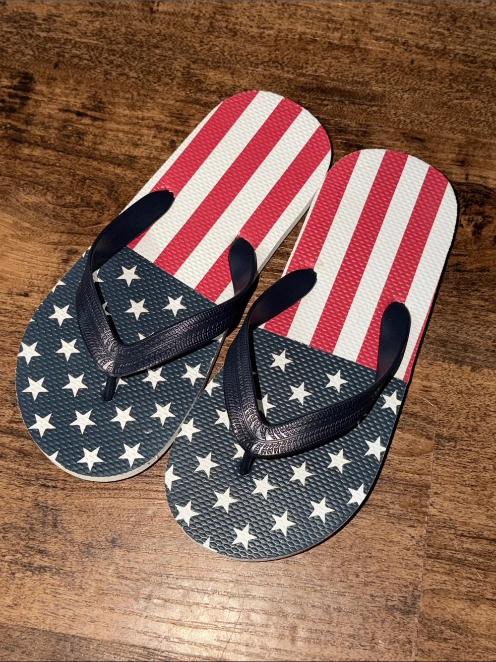 Kids Red, White & Blue American Flag Flip Flops - Youth Beach Sandals size 5/6
